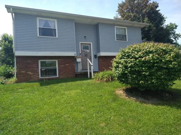 9 Oakmont Ct, Beech Grove, IN 46107