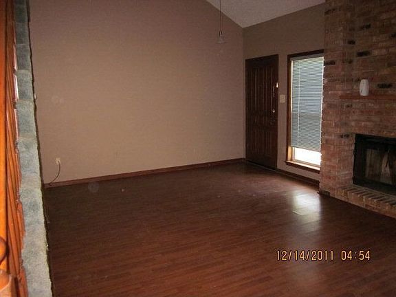 3rd image of 613 Natalie Dr