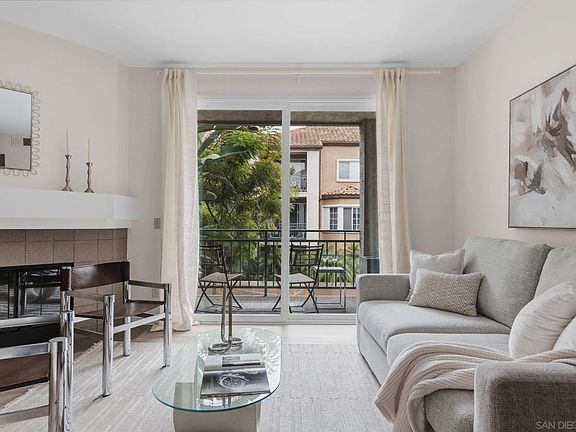 3rd image of 2150 Camino De La Reina Unit 216