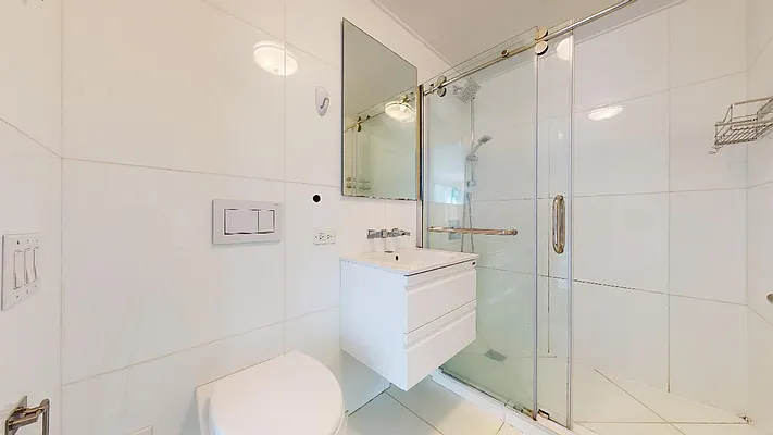 Rented by Bond New York | media 48