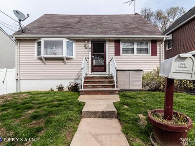 64 Charles St, Carteret, NJ, 07008