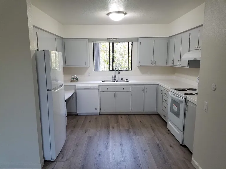 Sierra Vista 55+ Community — Photo 14