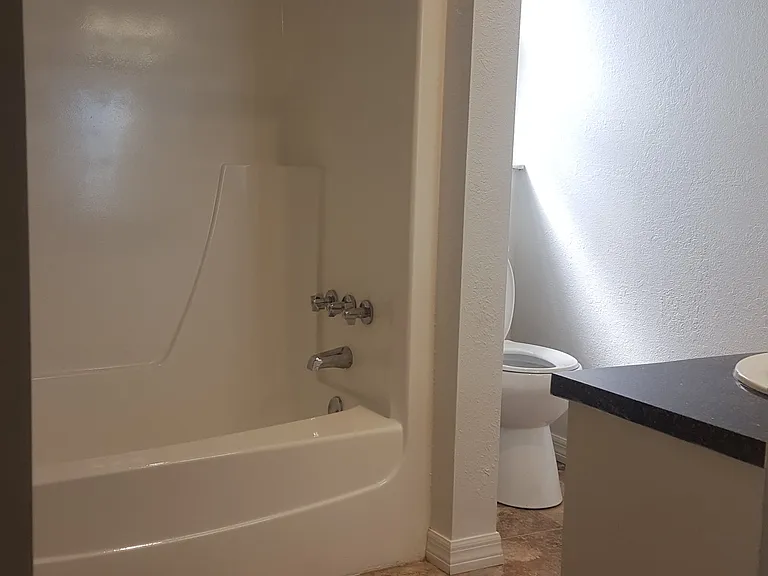 Oak Ridge Apartments — Photo 41