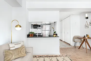 Rented by Pinnacle City Living