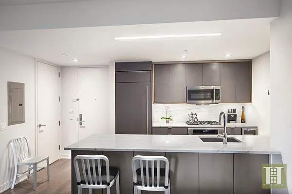 Rented by Halstead Real Estate | media 16