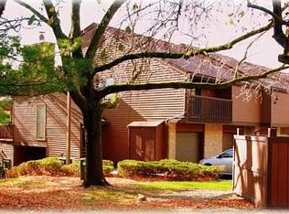 2 Meadowview Dr #1302, Annandale, NJ 08801