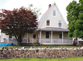 1336 Clove Rd, Staten Island, NY 10301