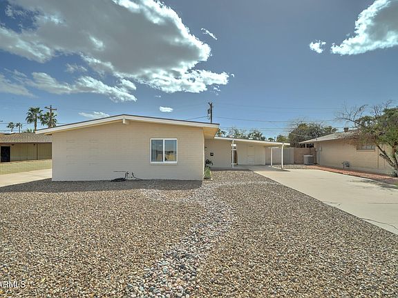 2nd image of 6851 E WINDSOR Avenue
