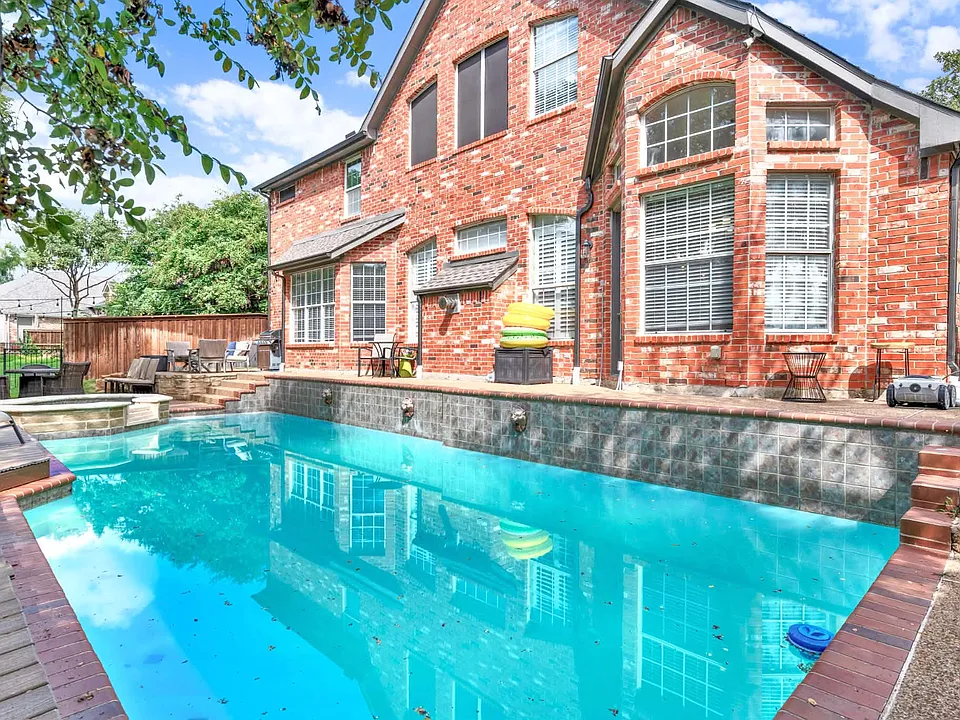 3409 Dowland Dr