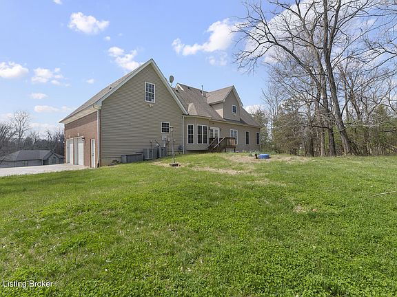 5th image of 3107 Salt Lick Rd