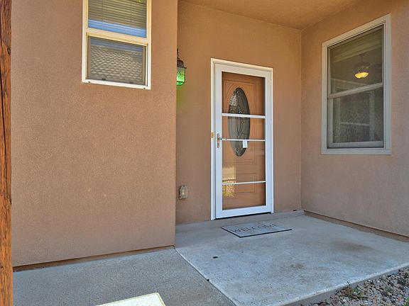 2nd image of 931 Desert Willow Ct