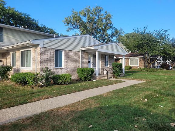 2nd image of 24423 Quad Park Ln