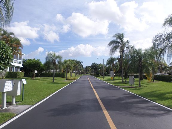 5th image of 1340 NW 19th Ter #B-103