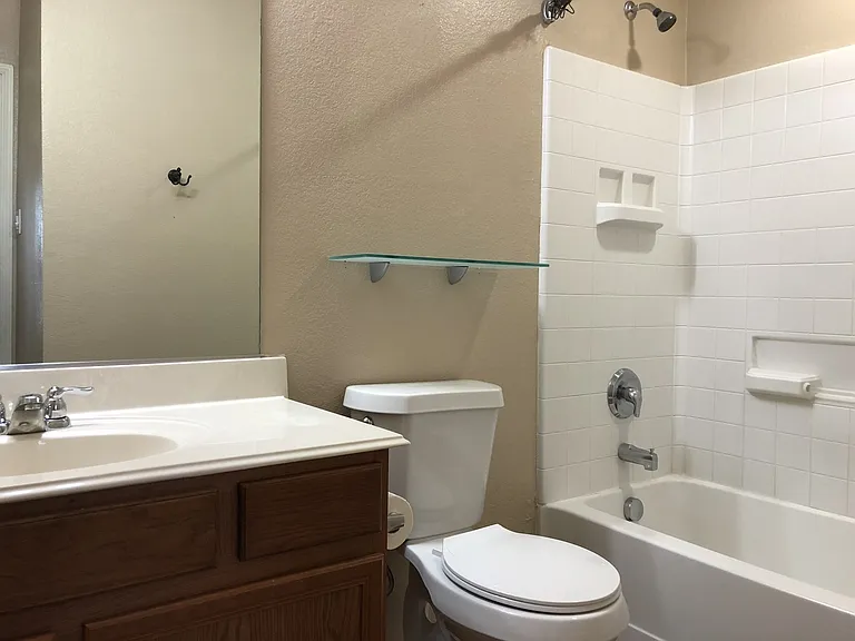 668 Stern Dr — Photo 13