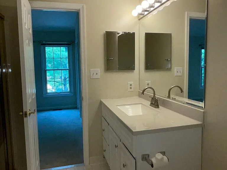 1311 Templeton Pl — Photo 26