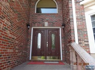 54 Van Nostrand Ave, Englewood Cliffs, NJ 07632