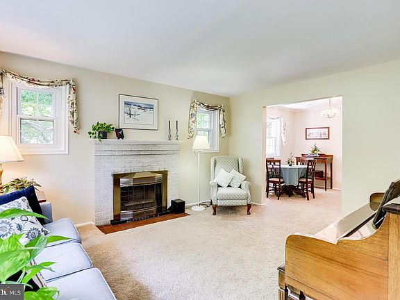 5th image of 2114 Greenwich St