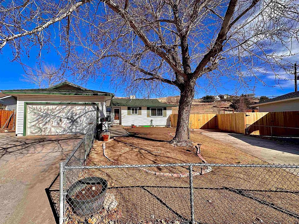1st image of 3540 Puccinelli Dr