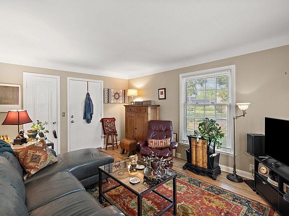 5th image of 3707-3709 Joppa Ave S