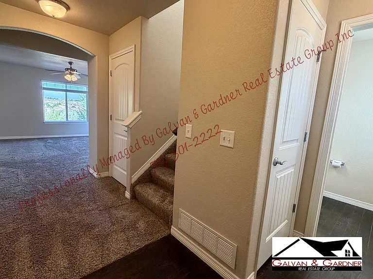 9539 Wind River Ct — Photo 2