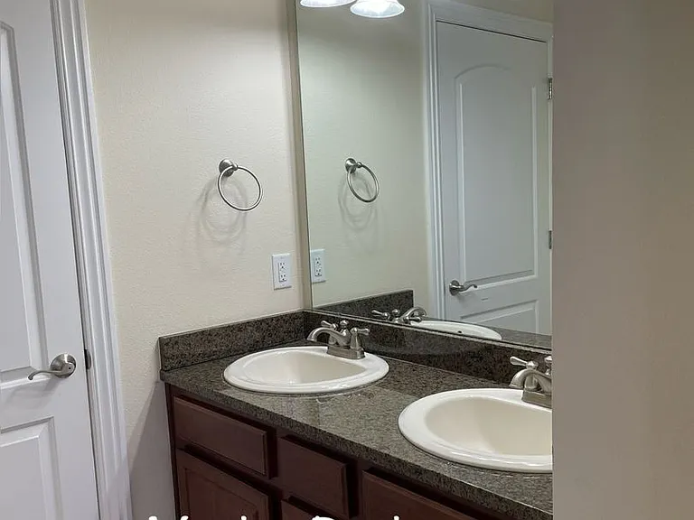 123 N Tuscany Dr — Photo 13