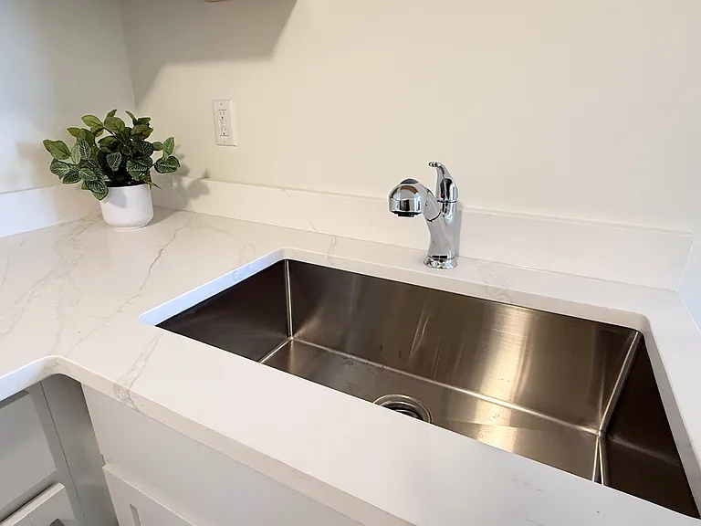29222 Grand River Ave #5 — Photo 1