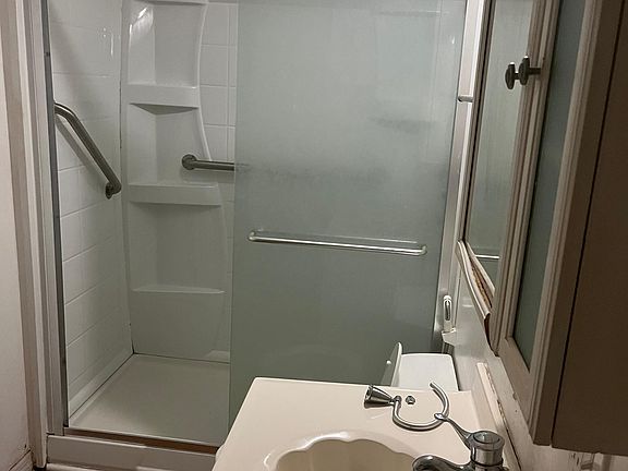 5th image of 475 7th Pl