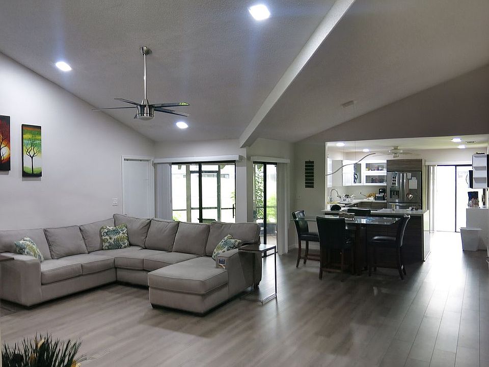 1st image of 8156 Pine Cir #11