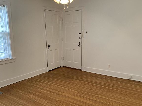 3rd image of 2117 Maryland Ave