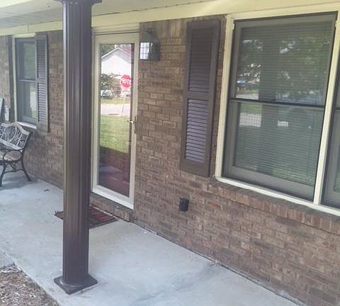 3rd image of 1662 Highview Cir