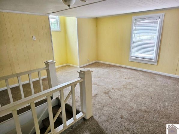 103 E Kentucky Dr, La Center, KY 42056