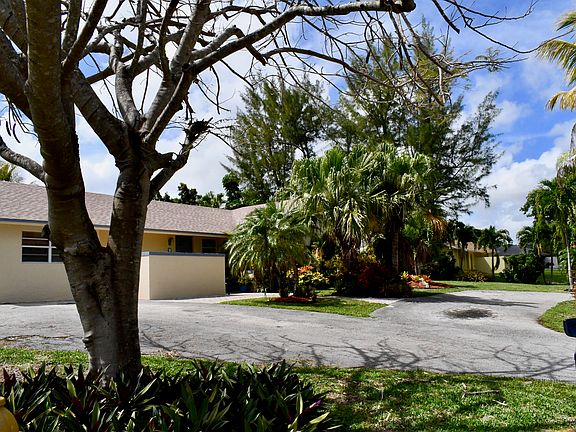 3rd image of 18002 SW 87th Pl