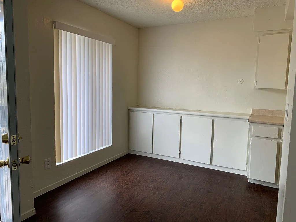 Photo 2 of 6 - 3317 N Pleasant Ave #103 - Fresno, CA Building Photo - 3317 N Pleasant Ave #103