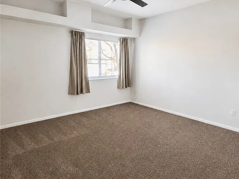 300 Pine Haven St #104 — Photo 14