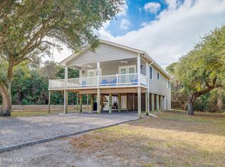 108 Hoffman Beach Road, Salter Path, NC 28512