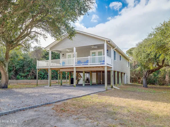 108 Hoffman Beach Road, Salter Path, NC 28512