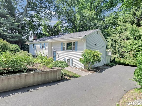 2nd image of 36 Manton Street