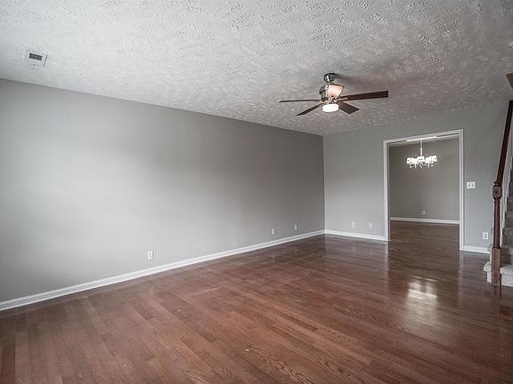 2nd image of 847 E Northfield Blvd