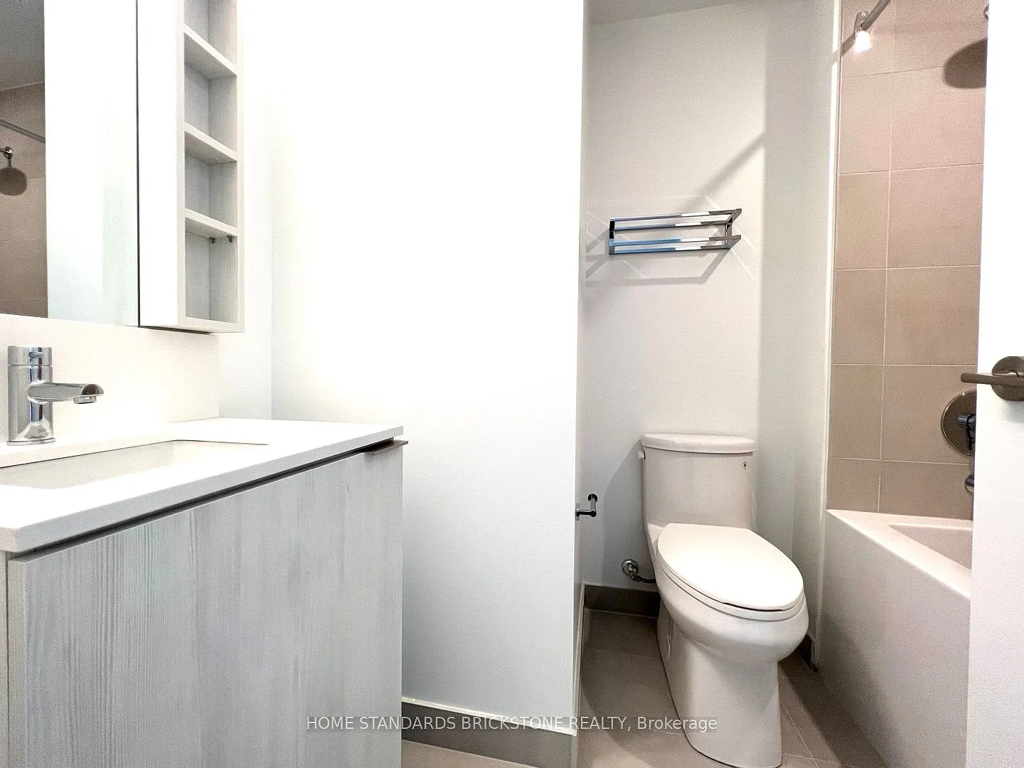 2 bed, $2,380 — Photo 4