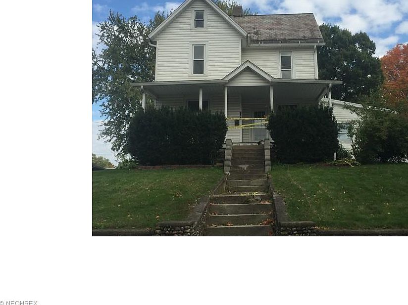 1st image of 216 N Water St