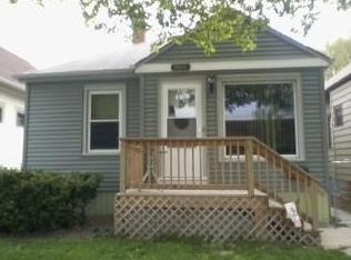 1804 S 71st St, West Allis, WI 53214