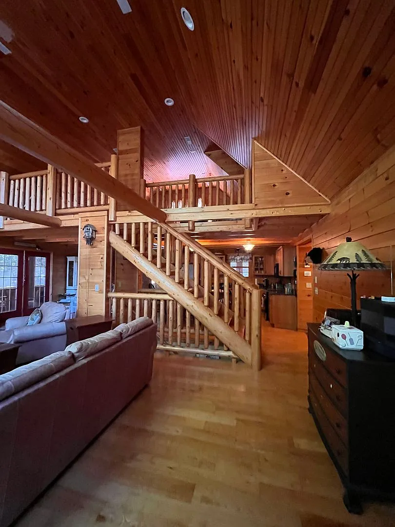 Winter Getaway Log Cabin in Meredith, NH 2 Bed / 2 Bath (Large, Cozy, Woodsy!) — Photo 4