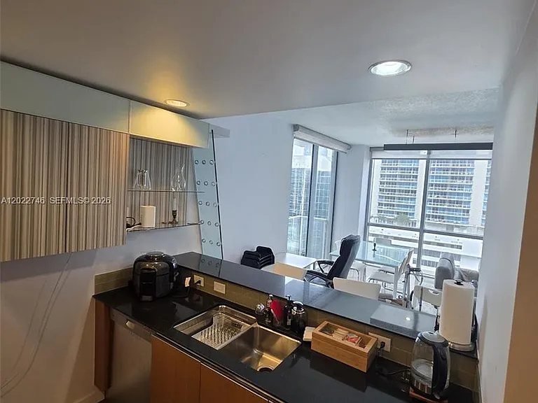 1060 Brickell Ave #2201 — Photo 17