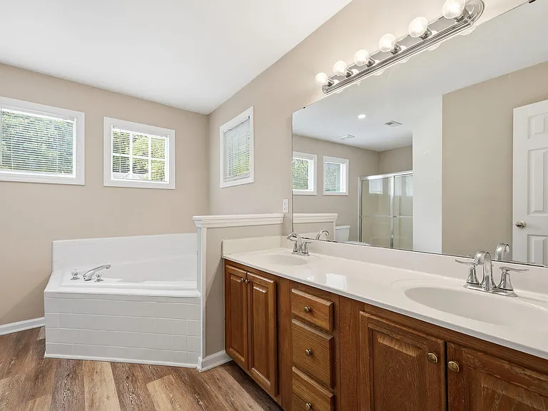 2716 Steeple Run Dr — Photo 21