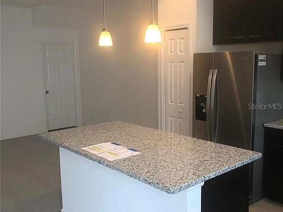 2nd image of 1137 Presidential Ln