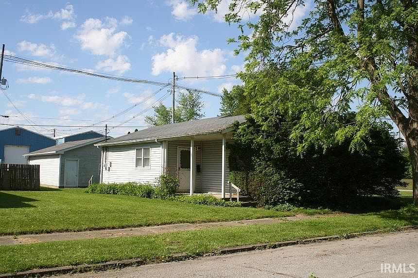 1st image of 709 W Jefferson St
