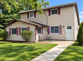 2349 Anna Ave, Twin Lakes, WI 53181