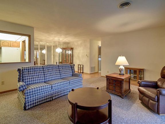 2nd image of 1434 Fox Tail Dr Unit 102