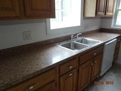 5th image of 212 E Dorothy Ln