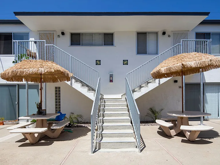 Monica Arms Apartments — Photo 11